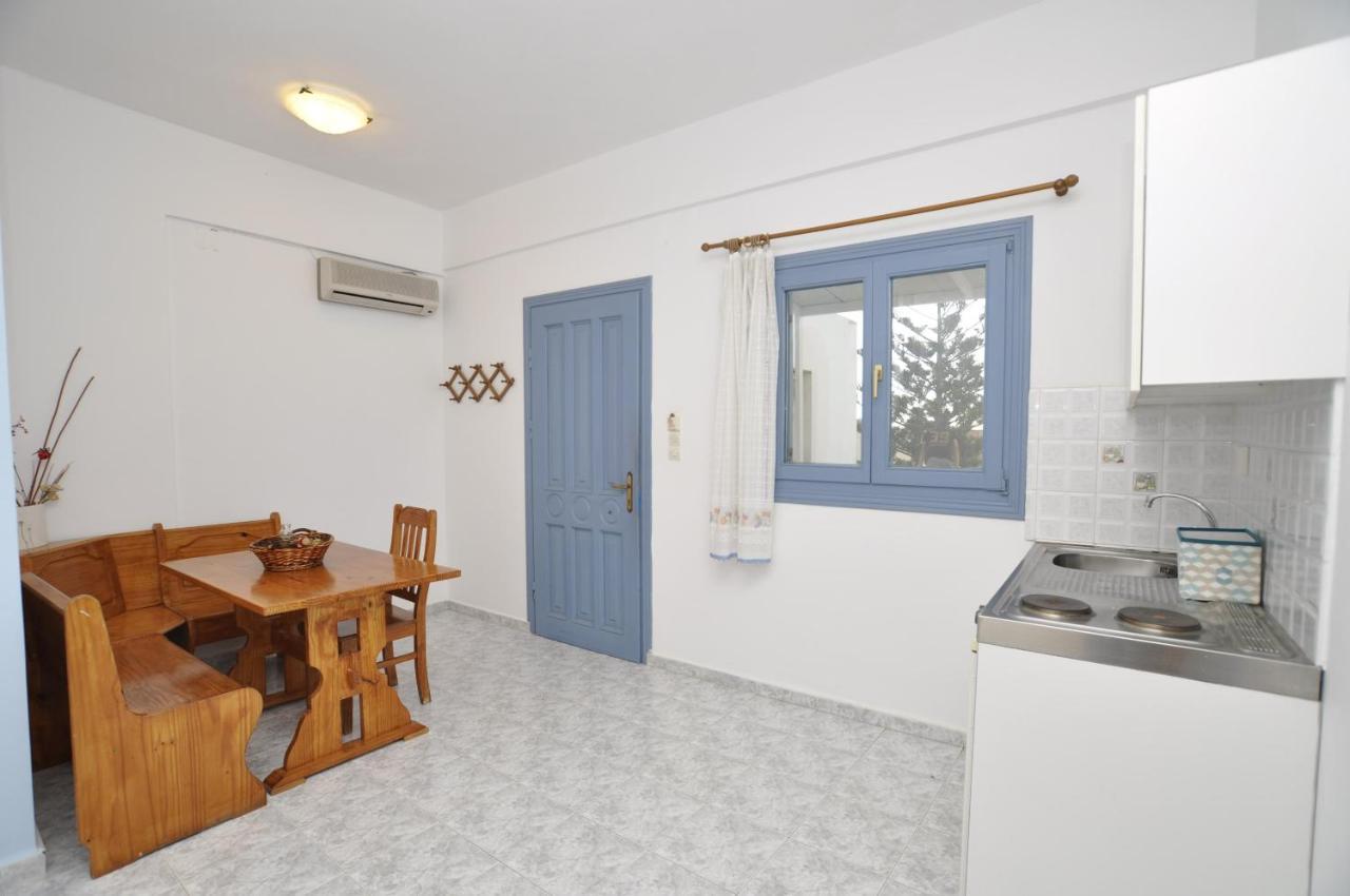 Manos Apartments Megas Gialos - Nites Room photo