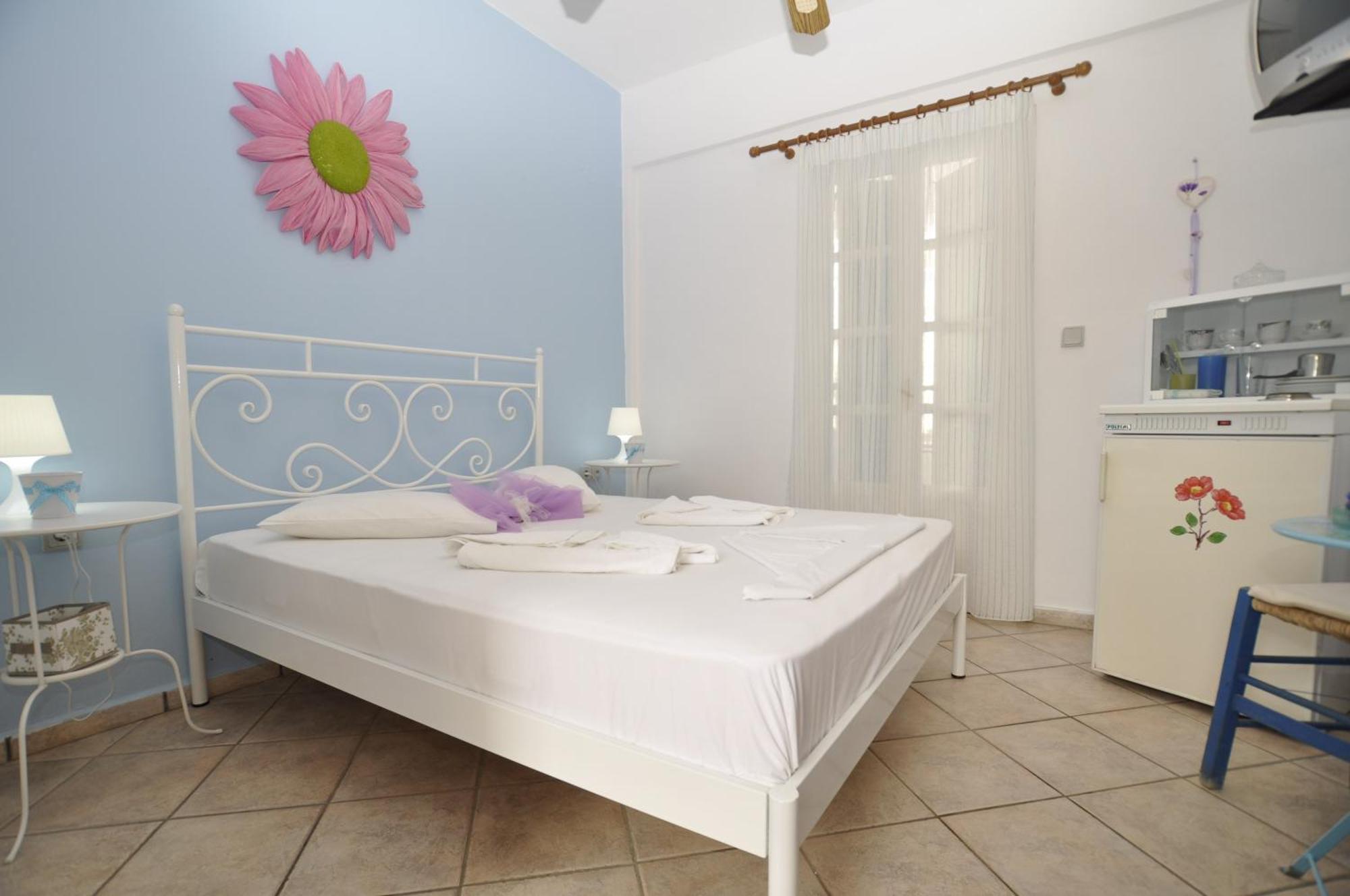 Manos Apartments Megas Gialos - Nites Room photo